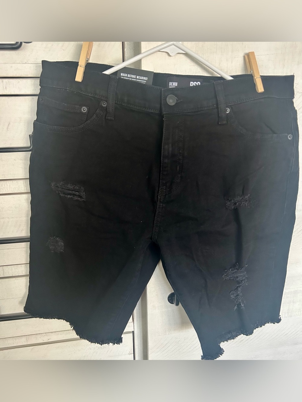 Black Distressed Men’s Denim Shorts